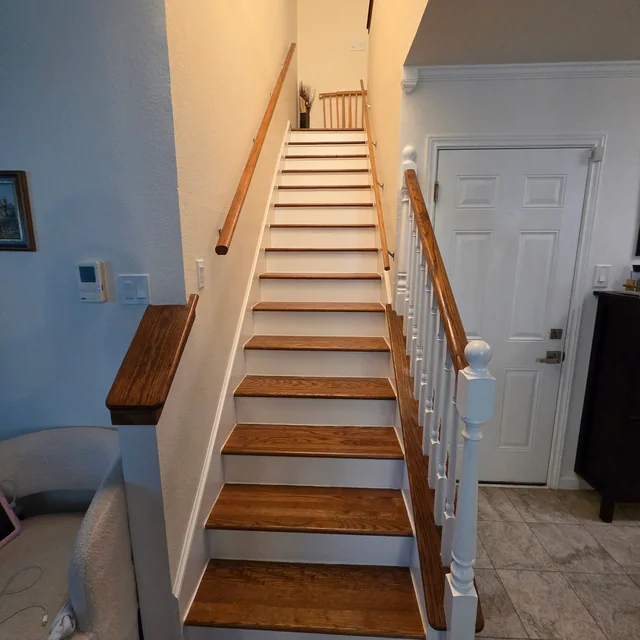 Staircase before the railing and baluster renovation